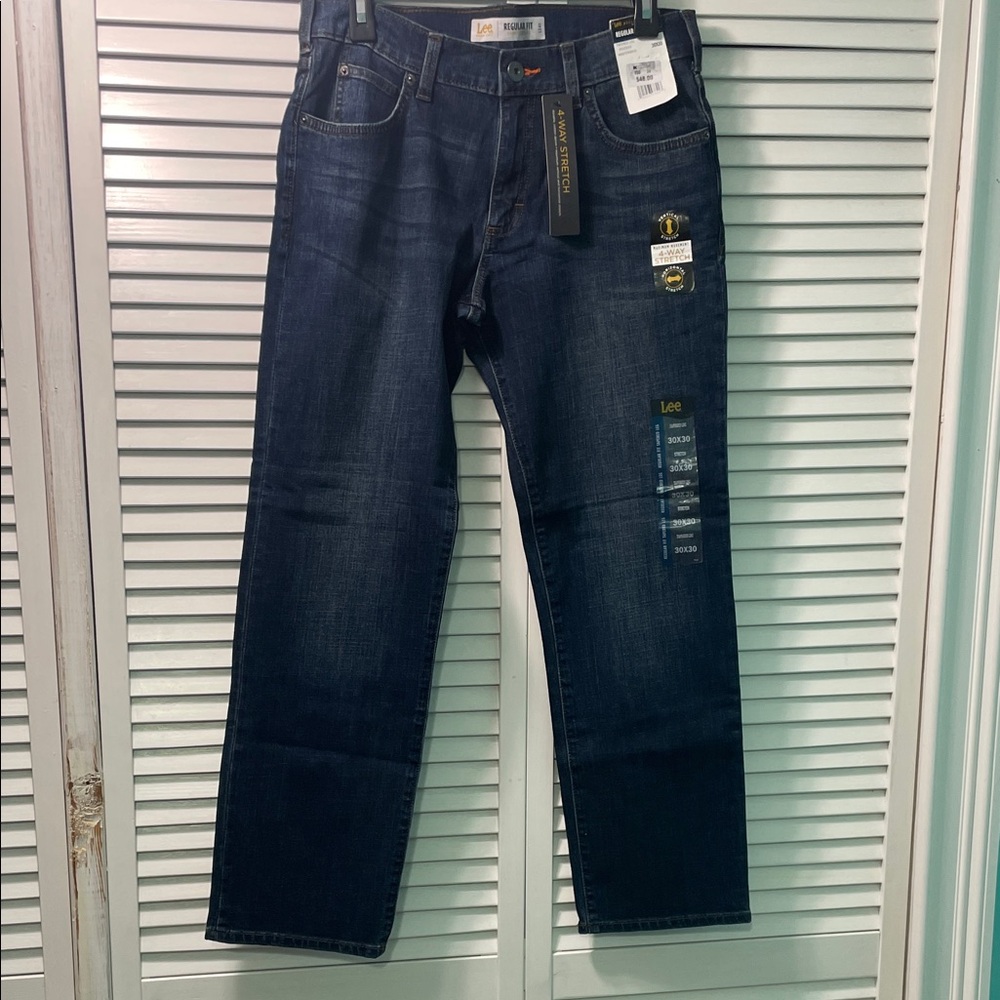 Lee Men’s Dark Blue Relaxed Fit Tapered Leg Jeans